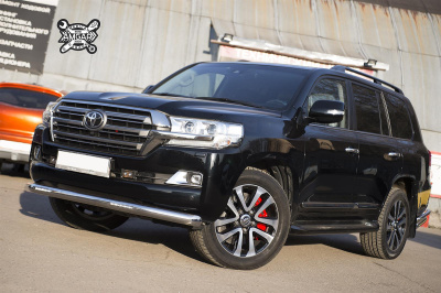 Toyota-Land-Cruiser-200.-Замена-тормозной-системы.-Ставим-HPB-20
